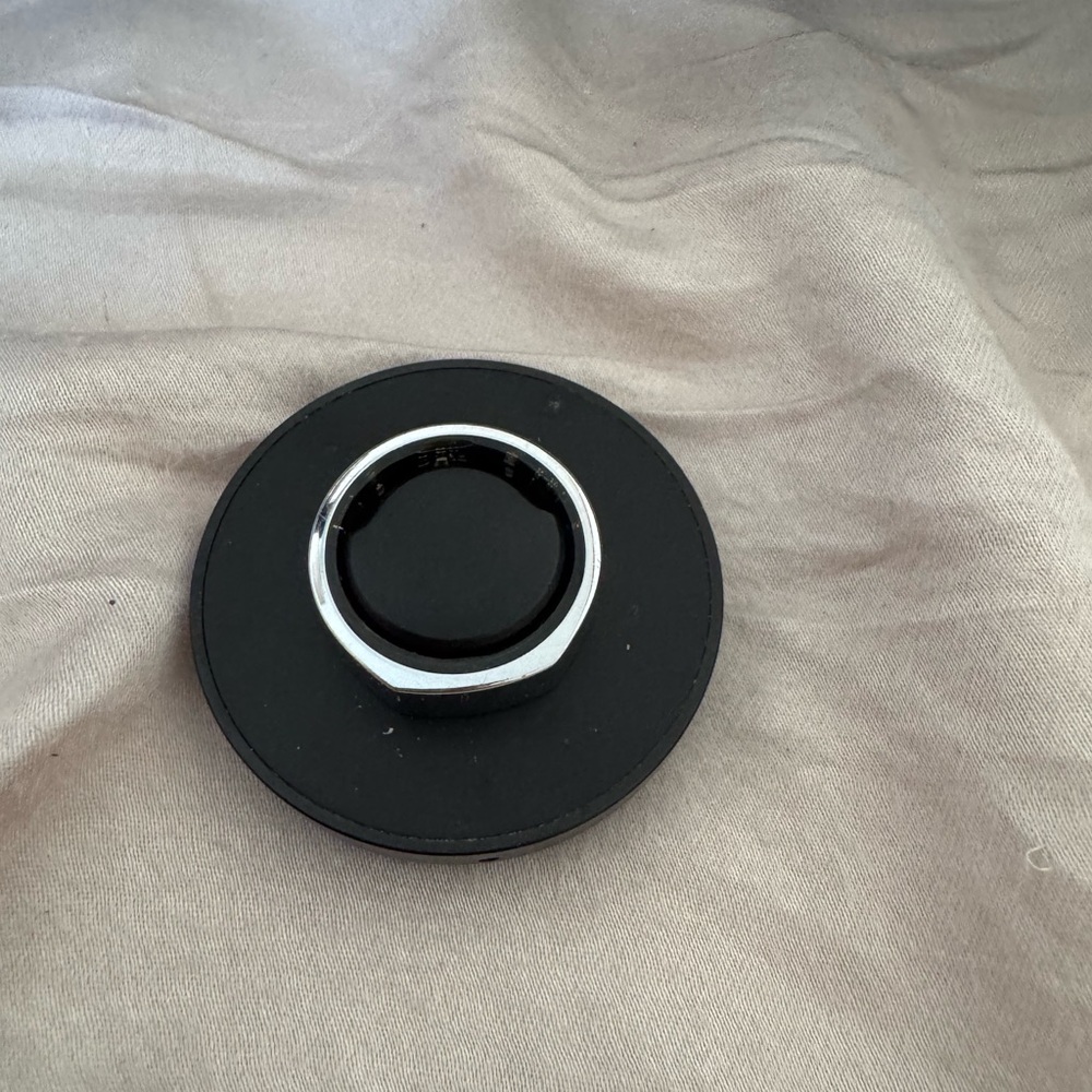 Oura Gen 3 smart ring size 9 silver